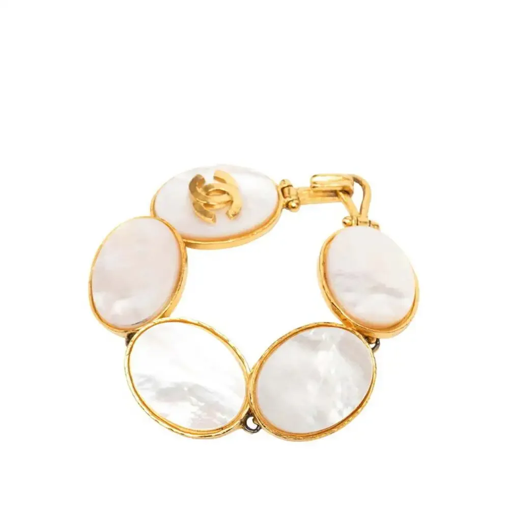Chanel Cc Logo Bracelet Gold-Tone Metal #256902C16B